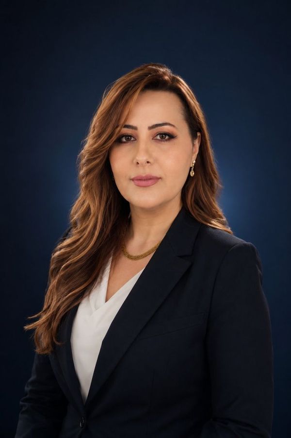 الاستاذة خمائل صالح